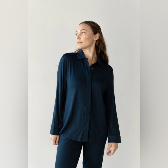 NWT - CozyEarth - Bamboo Collared Long Sleeve Button Down - XS - Blue - Picture 2 of 6